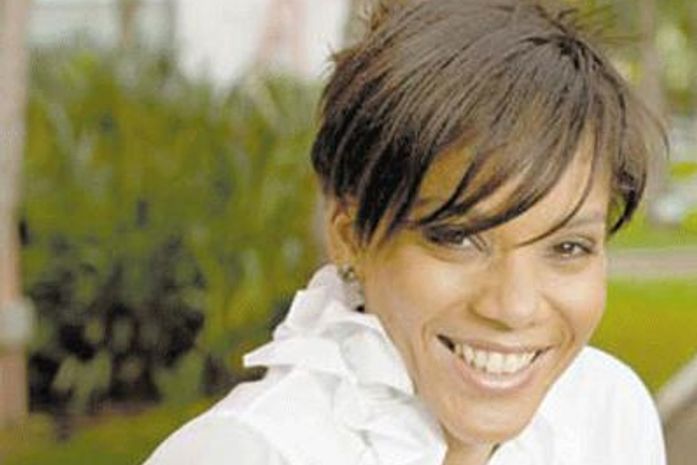 \"Muitas mães vêm me dar conselho\", diz Aparecida Petrowky, de \"Viver a Vida\"