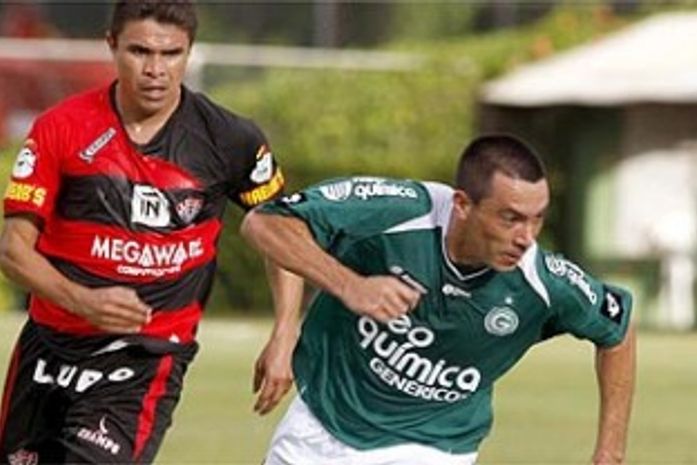 Vitória sofre para empatar com o Goiás e fica com a última vaga da Sul-Americana
