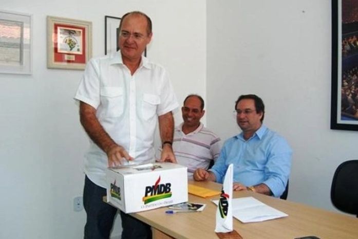 Renan fala emcresimento do PMDB e aponta Cicero Almeida ou Ronaldo Lessa como candidatos a governador
