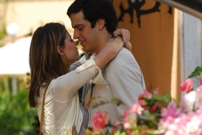 Viver a Vida: Jorge questiona Miguel sobre vida sexual de Luciana
