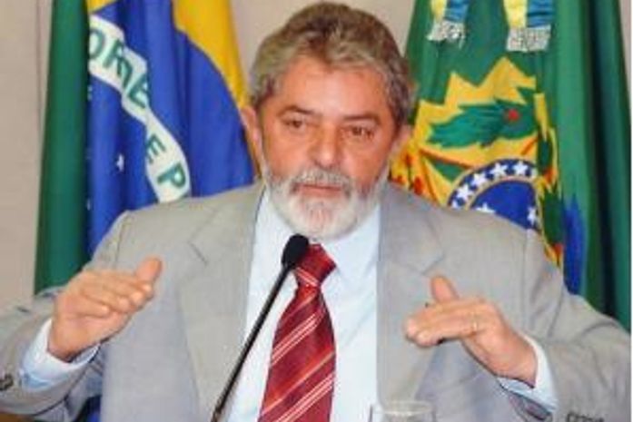 Após mensalão do DEM, Lula apresenta projeto que eleva penas para crimes de autoridades