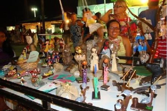Delmiro Gouveia festeja I Feira de Economia Solidária