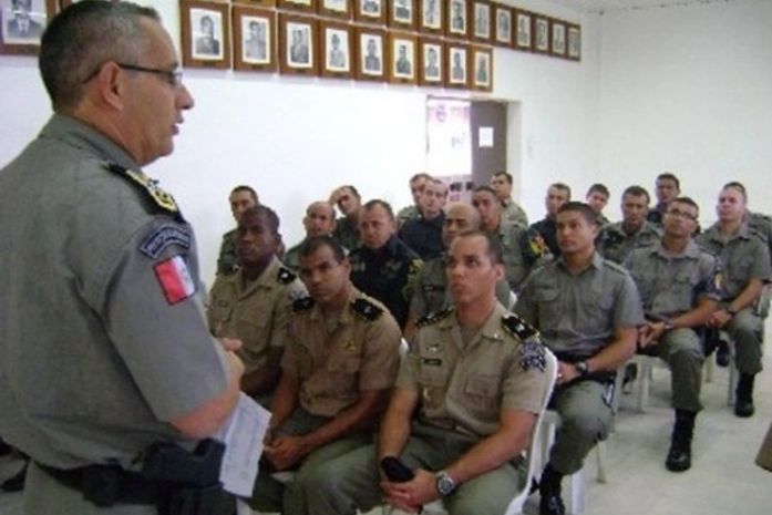 Comandante da PM apoia policiais que prenderam Henrique Manso