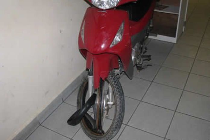 Colisão entre duas motos por pouco não acaba em tragédia no centro
