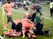 Barcelona enfim é campeão mundial, graças a gol de Messi