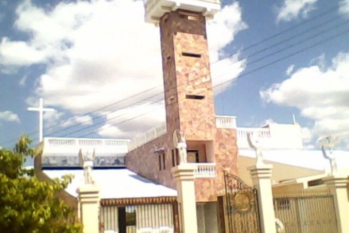Fachada do Santuário de Santa Teresinha