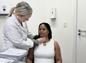 Médica do Hospital Metropolitano alerta para sinais de doenças na tireoide e ressalta oferta de tratamento pelo SUS
