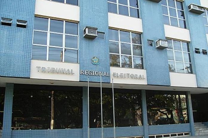 TRE de Alagoas encerra inscrições para 3 vagas e cadastro