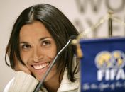 Melhor jogador do mundo será do Barcelona; Marta disputa o penta com alemãs