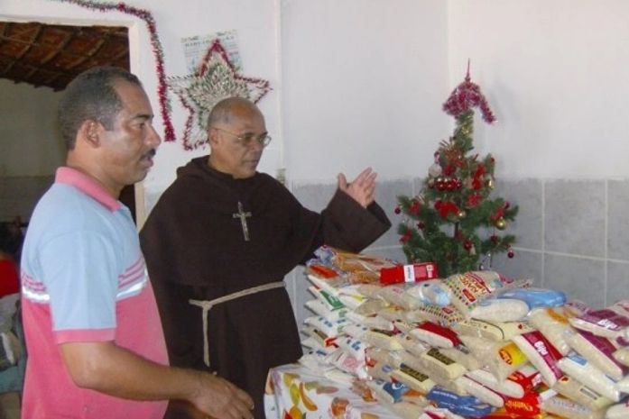 Lar Santo Antônio de Pádua necessita de doações de fraldas de materiais de limpeza