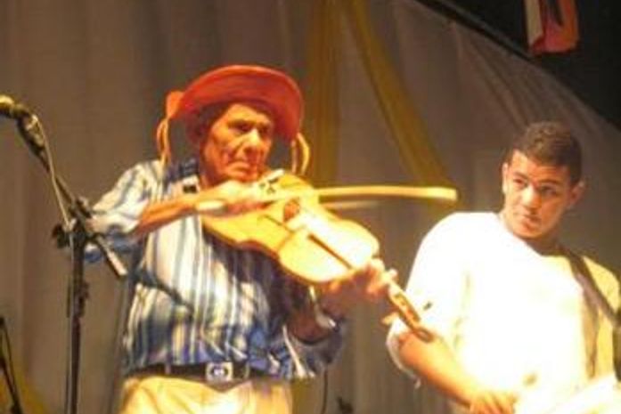 Nelson da Rabeca com seu filho Gilson