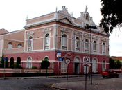 Obras no Teatro Deodoro continuam