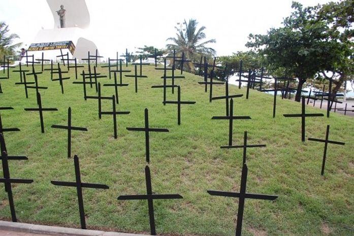 Cruzes relembraram as vítimas da violência em Alagoas