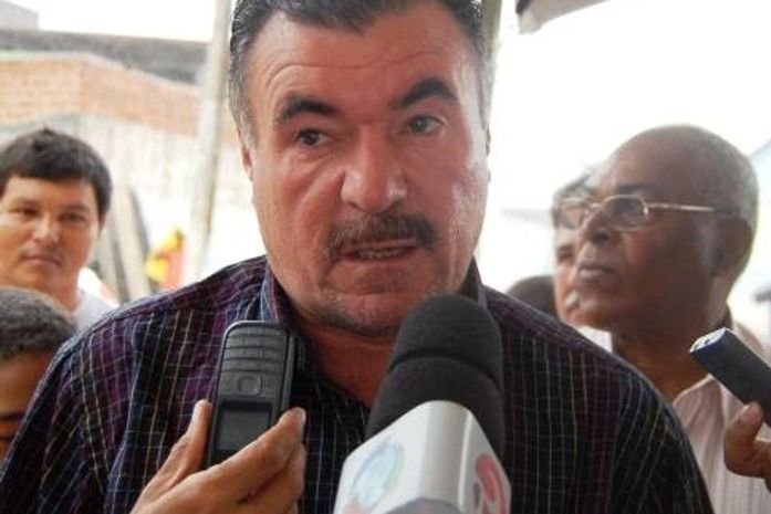 A Terceira via: Cicero Almeida e Ronaldo Lessa podem se lançar candidatos contra vontade dos senadores