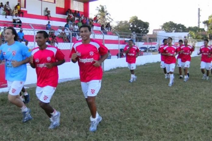 Penedense segue trabalhando visando a estreia do alagoano