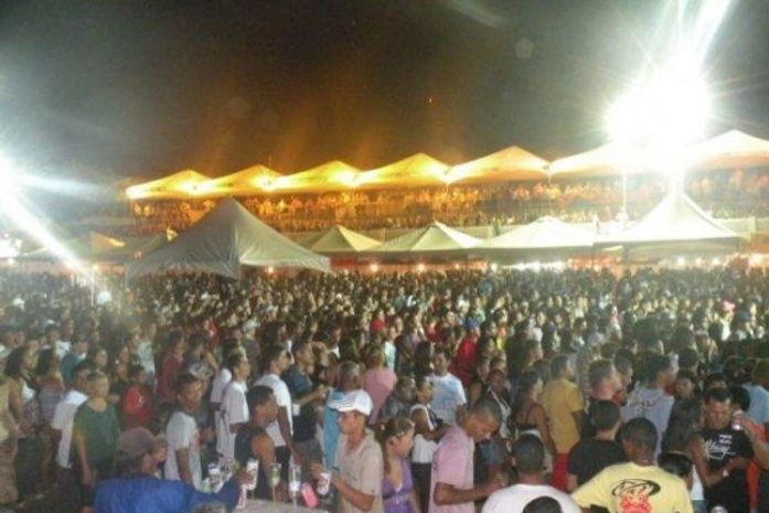 Festa de Bom Jesus dos Navegantes reúne milhares de pessoas em Penedo