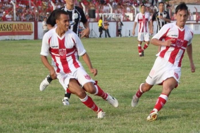 De virada e com pênalti \'inexistente\' CRB vence o Central de Caruaru por 2x1