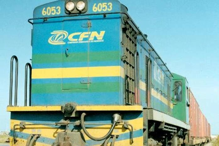 Olhe o trem! CFN recoloca o trem de carga na linha em abril