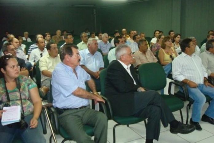 Empresários de Arapiraca se reuniram com diretoria da Ceal