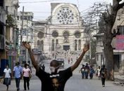 Oito dias depois, Haiti é atingido por tremor e assusta população