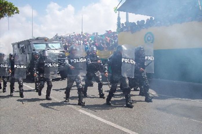 Lei pode tornar curso superior obrigatório para PMs e Bombeiros