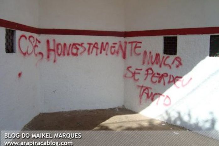 Prostesto da torcida do CSE