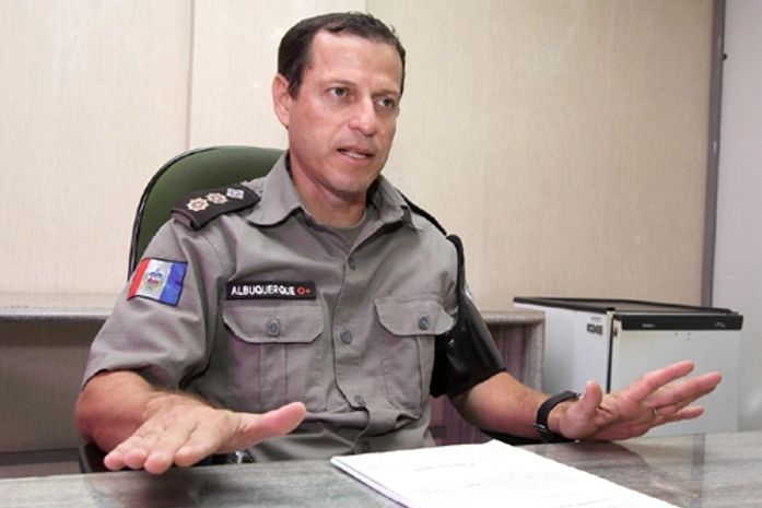 Se uma pessoa está incomodada com o barulho de som deve resolver sem chamar a polícia, diz Sub-Comandante do CPC