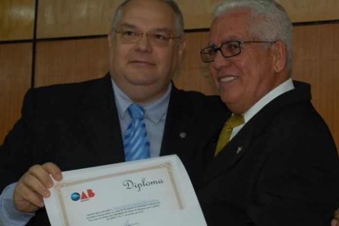 Mauício Fernandes garante que denúncias contra vice serão apuradas