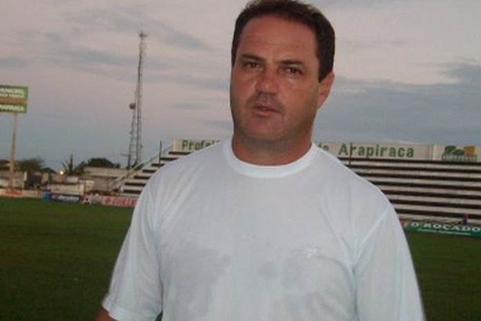 ASA trabalha em dois rurnos visando jogo contra União