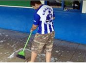 Torcedor do CSA faz mutirão e ajuda na limpeza do Mutange