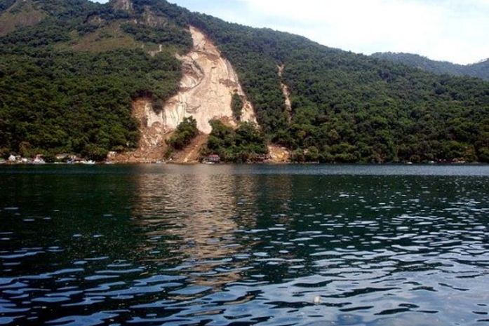 Um mês após tragédia, feridas continuam abertas em Angra
