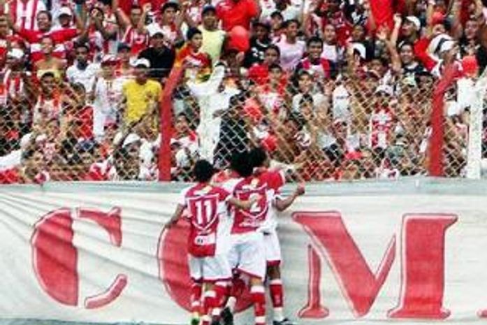 Jogadores do Galo comemoram primeiro gol