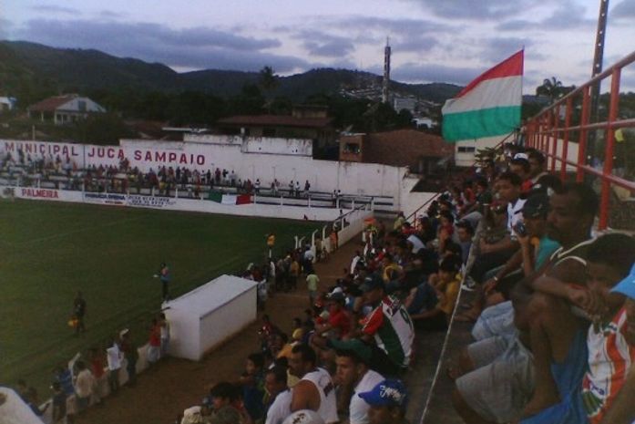 CSE tira invencibilidade e liderança do Coruripe