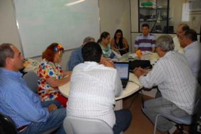 Reunião discute critérios de adesão aos programas Provida e Promater para os municípios que receberam ajuda emergencial