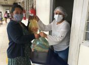 Educação de Santana do Mundaú entrega 1220 kits de gêneros alimentícios para alunos da Pequeno Príncipe