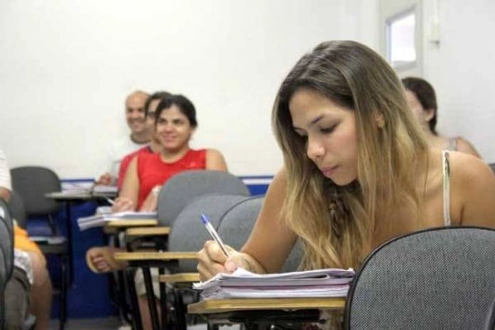 230 mil vagas em seleções pelo País