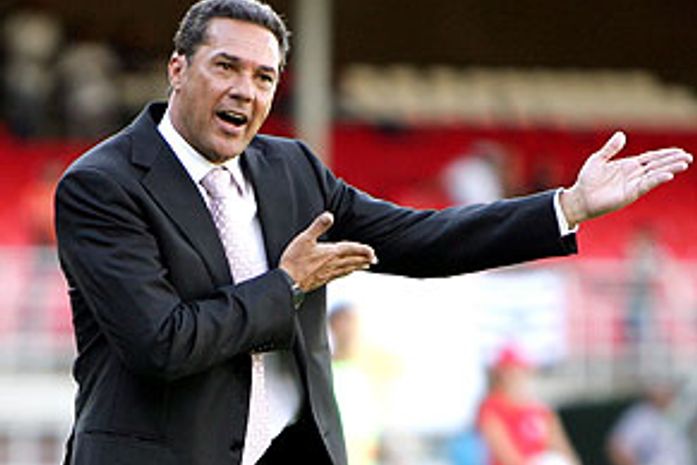 Pesquisa de jornal pede Vanderlei Luxemburgo na seleção da Colômbia