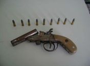 Polícia prende homem por porte ilegal de arma em Penedo