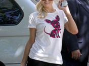  Paris Hilton deixa o Brasil um dia antes de seu aniversário