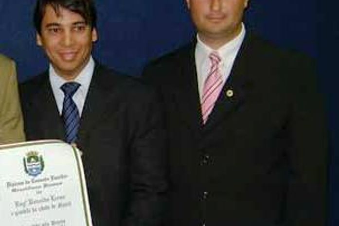 Paulo Corintho ao lado de Dudu Hollanda