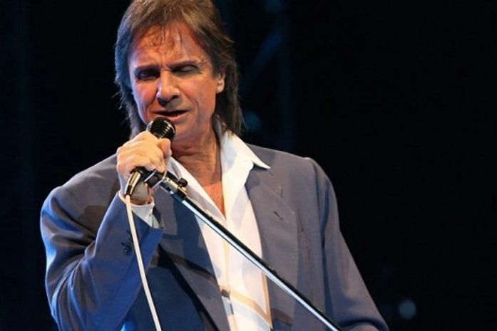 Globo libera Roberto Carlos para o SBT