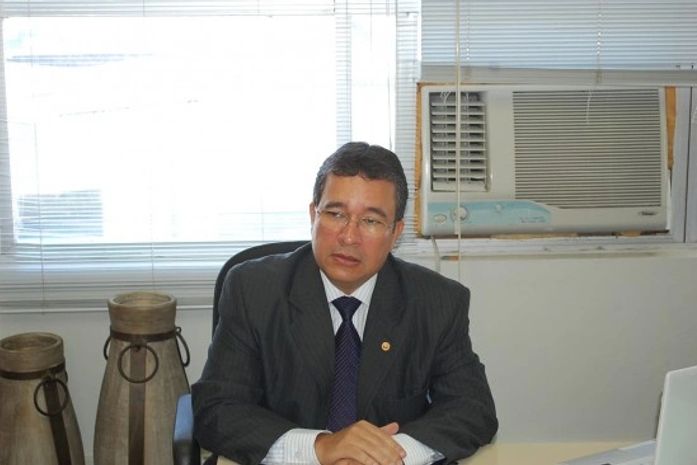 Promotor do Ministério Público, Max Martins