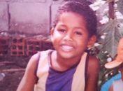 Mãe desesperada procura filho que sumiu ao sair da escola em São Miguel dos Campos