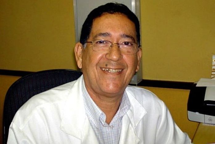 Vereador Dr. Raimundo mostra indignação com perda de recursos para reforma do Aeroporto