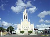 Professor é alvo de atentado na porta de casa em Taquarana