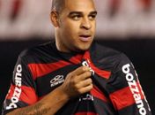 Com 106kg, Adriano piora presença em treinos e recebe chamada de Dunga