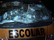Ônibus depredado pelos vândalos