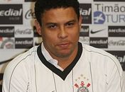 Gol: é o que falta para Ronaldo engrenar em 2010, analisa o chefe Mano Menezes