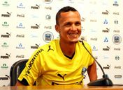 Souza diz que não tem proposta para deixar o estádio Olímpico