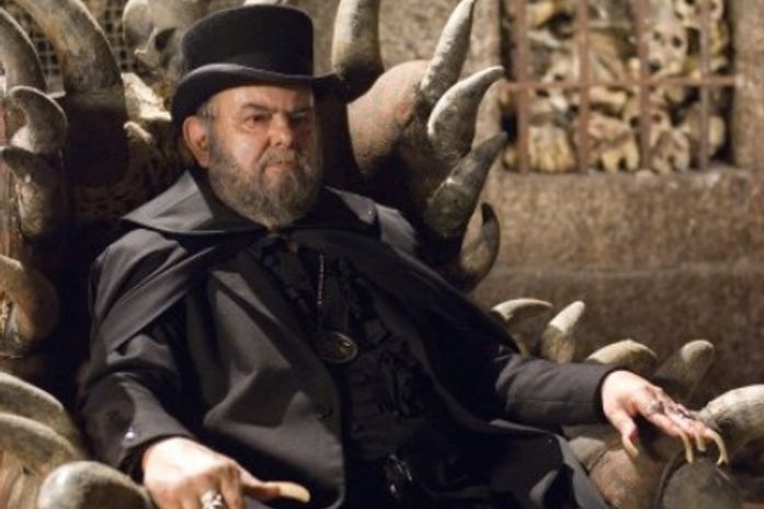 Zé do Caixão completa 74 anos